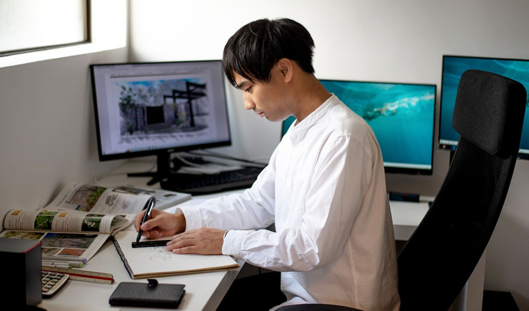 Designer 萩原 涼